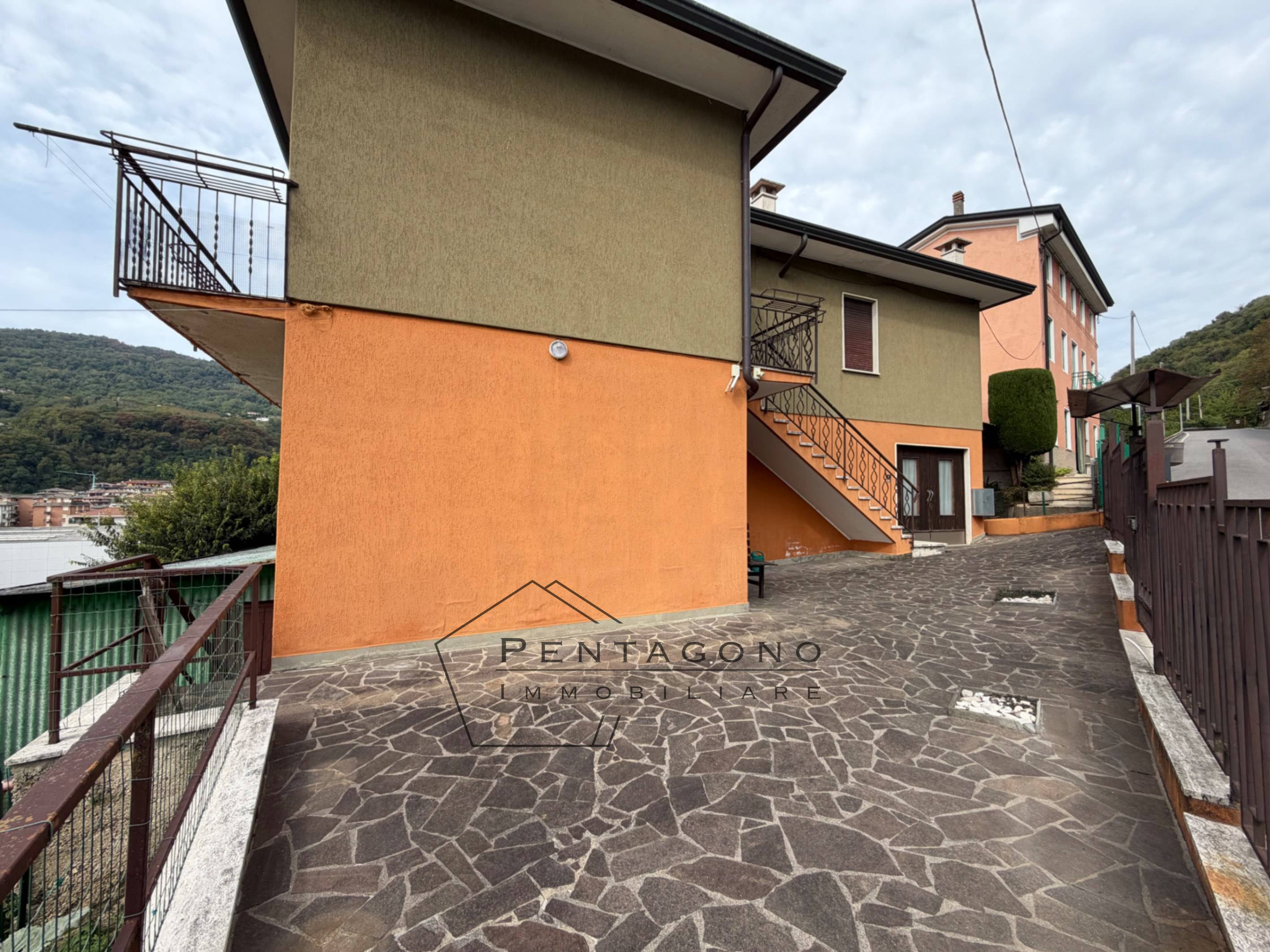 Casa singola Chiampo 24