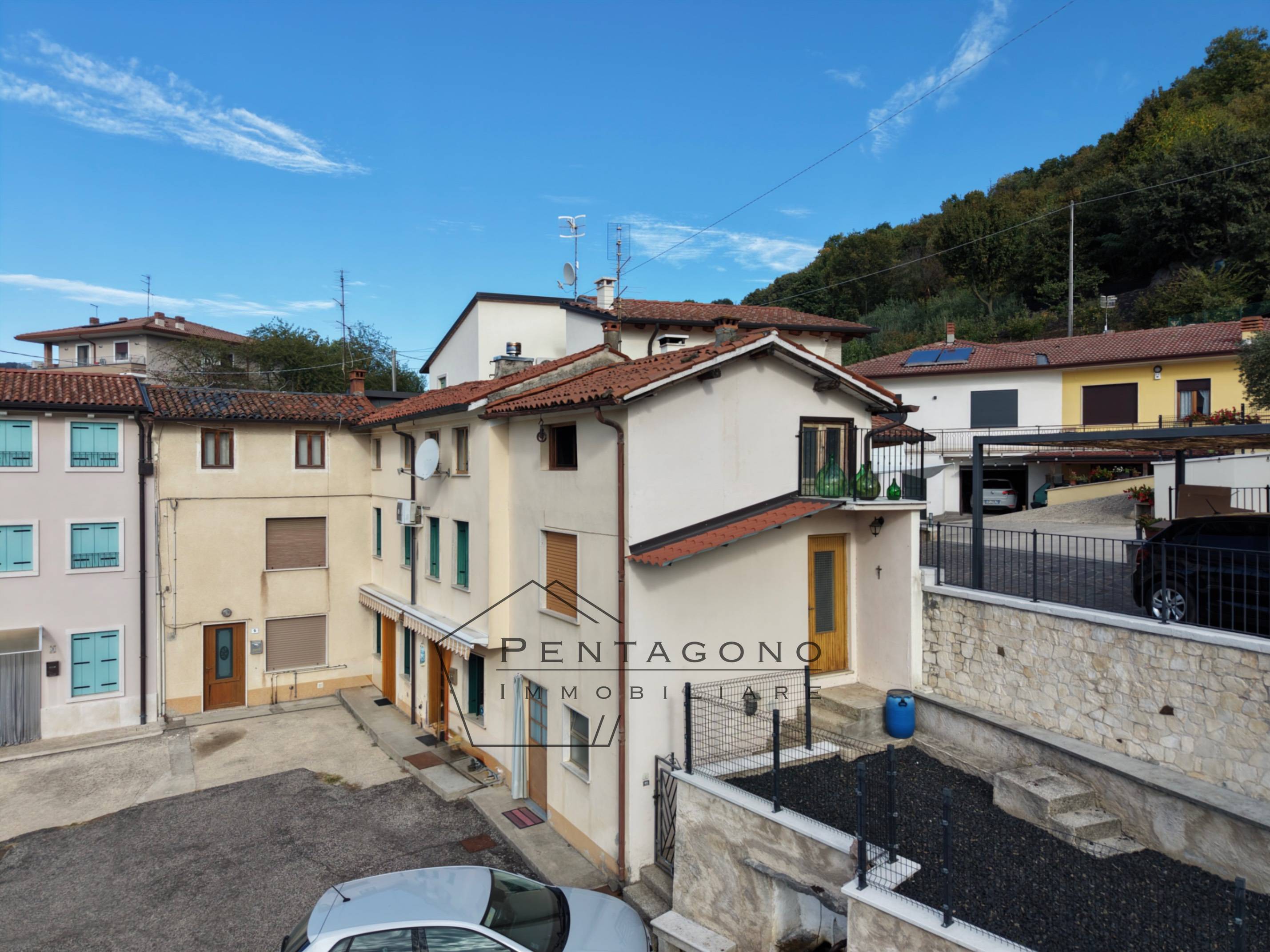 Casa accostata Chiampo 3