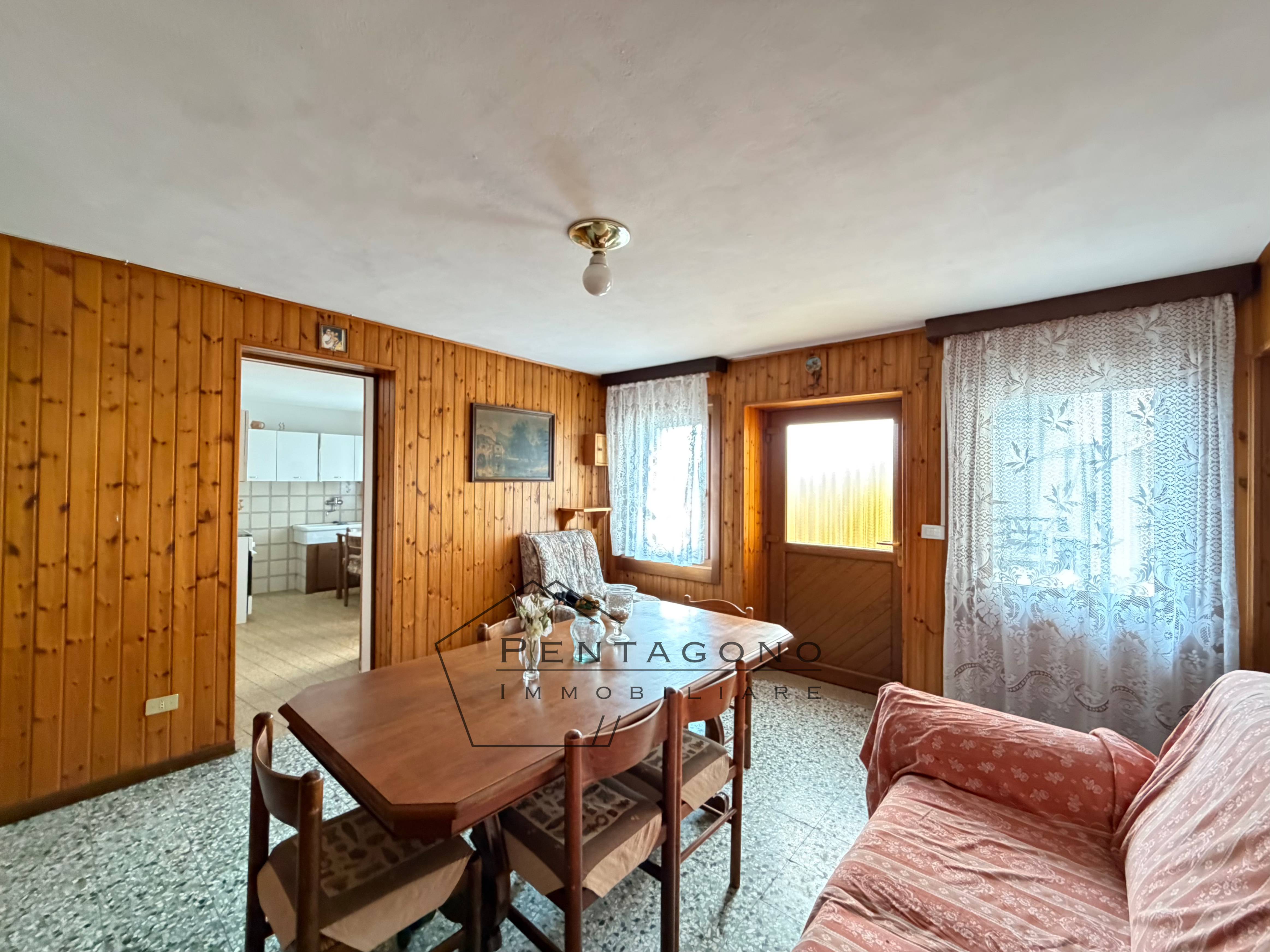 Casa accostata Chiampo 11
