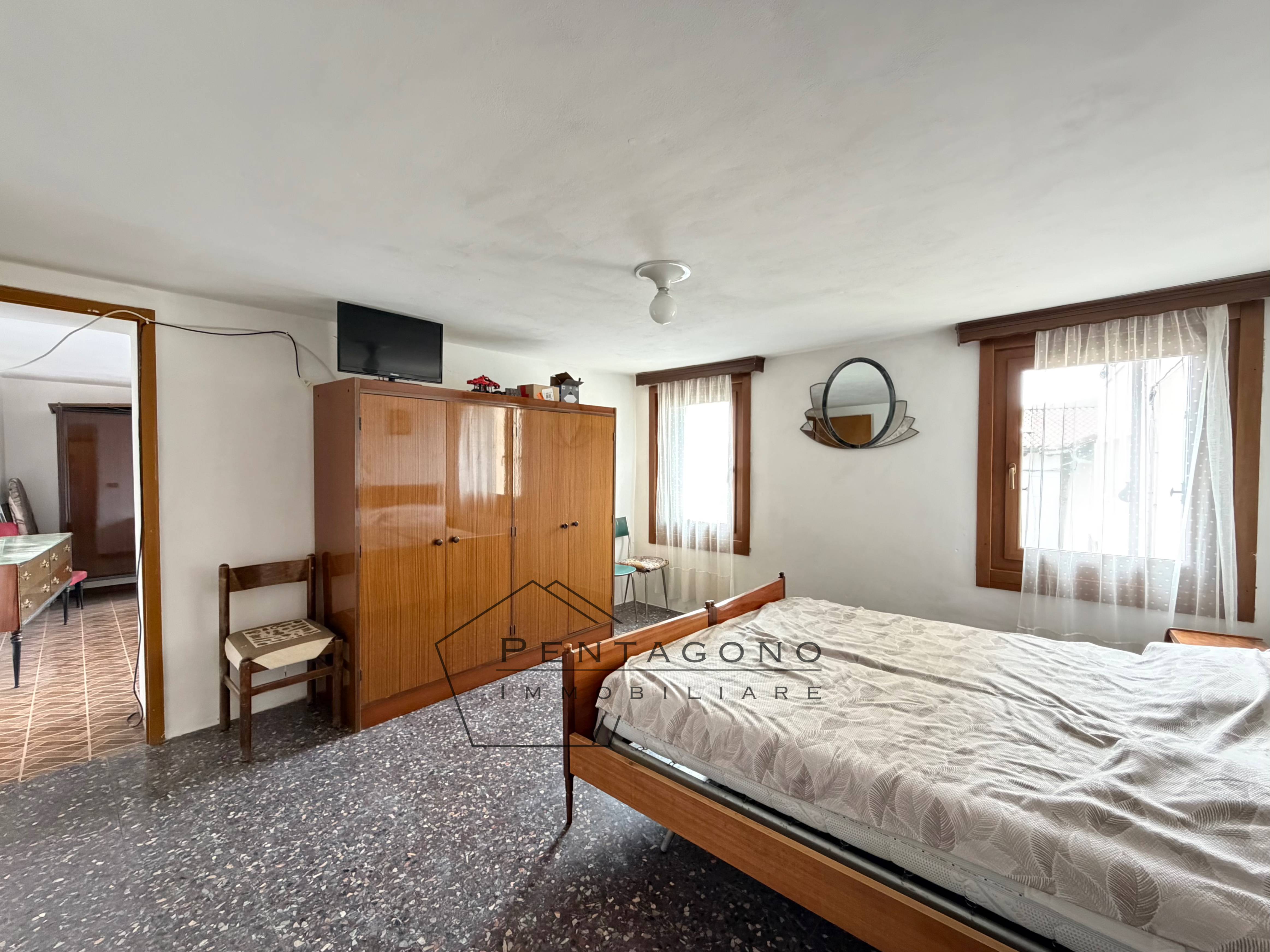 Casa accostata Chiampo 13