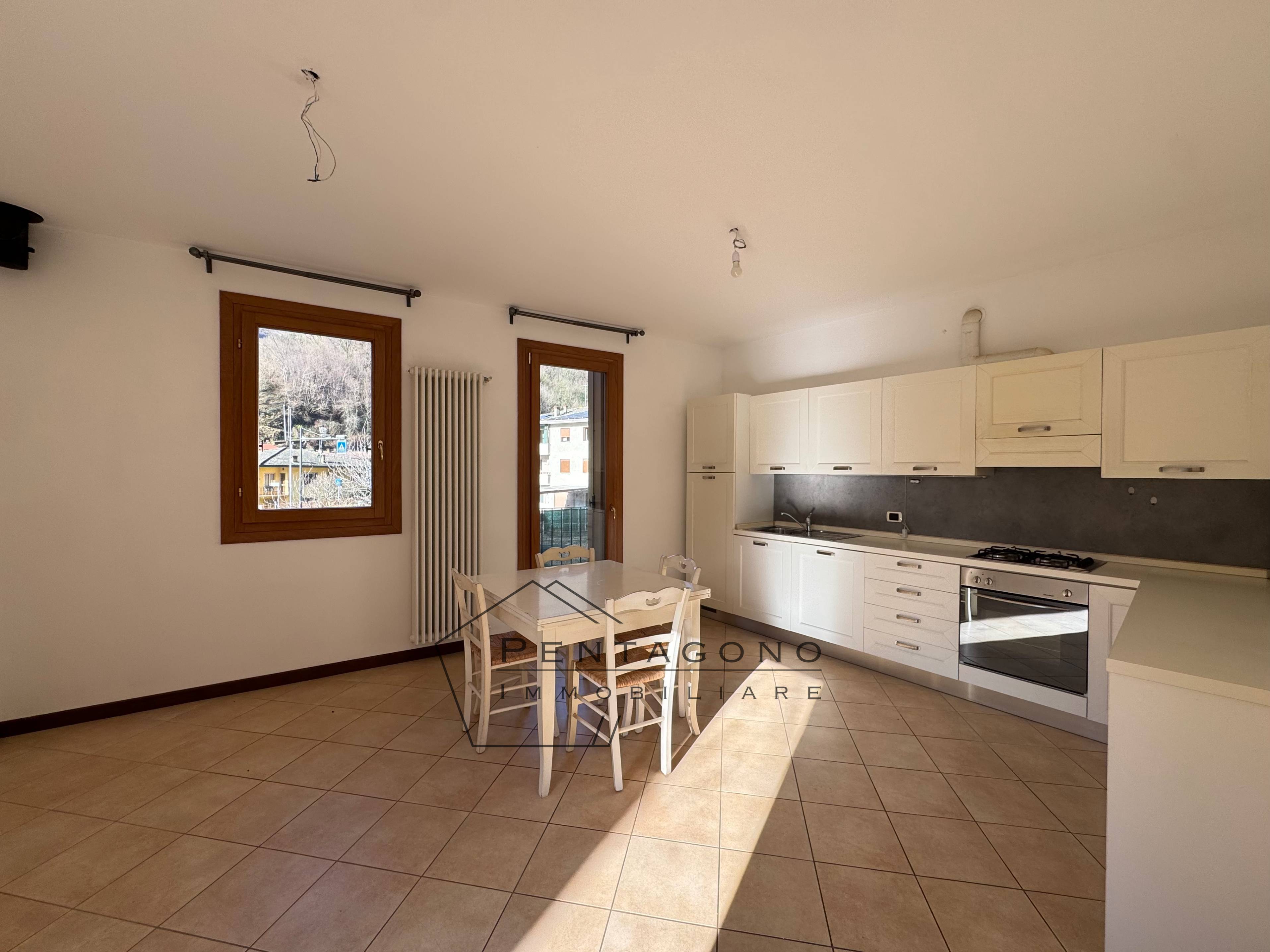 Casa accostata San Pietro Mussolino 8