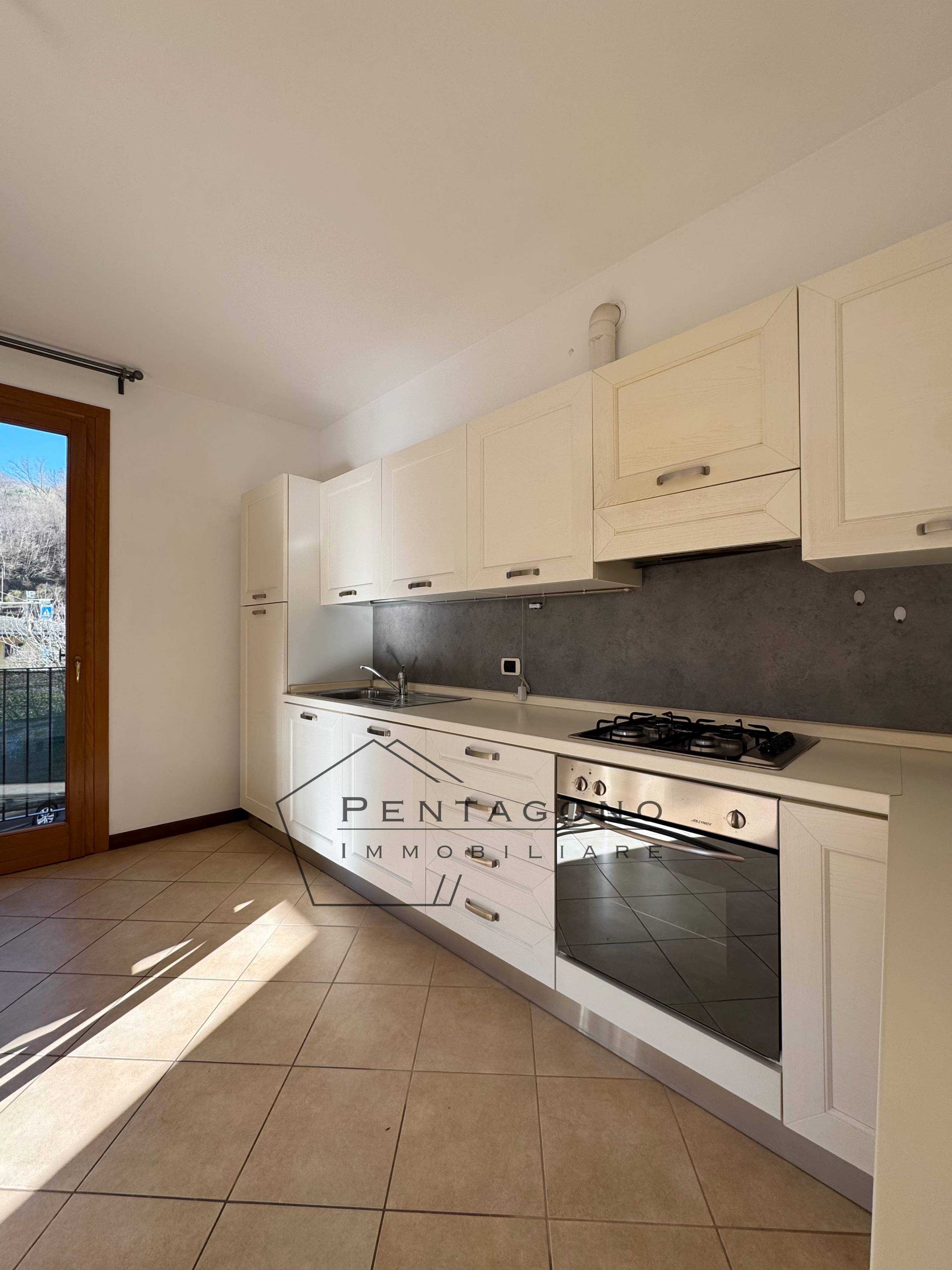 Casa accostata San Pietro Mussolino 3
