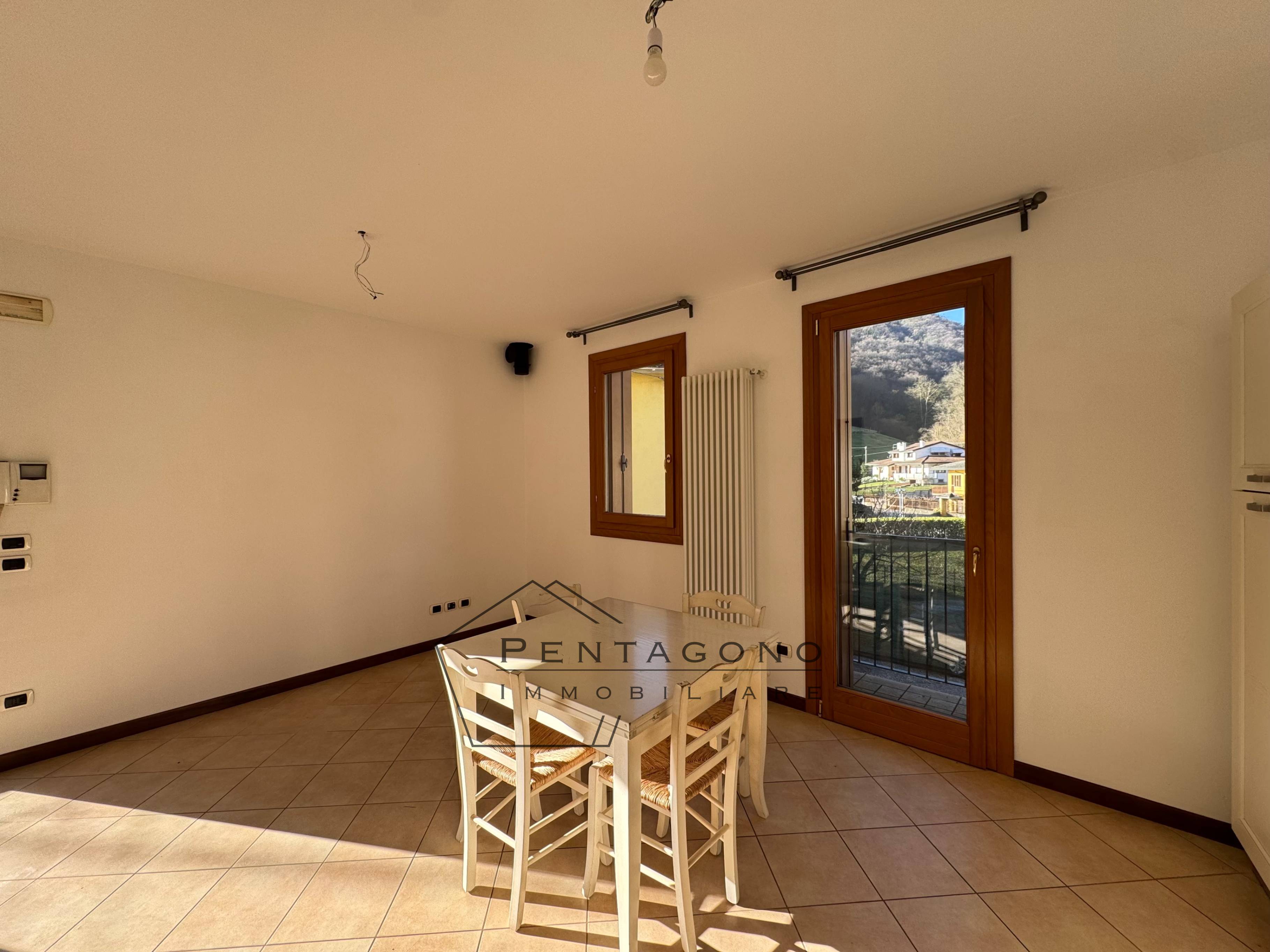 Casa accostata San Pietro Mussolino 7