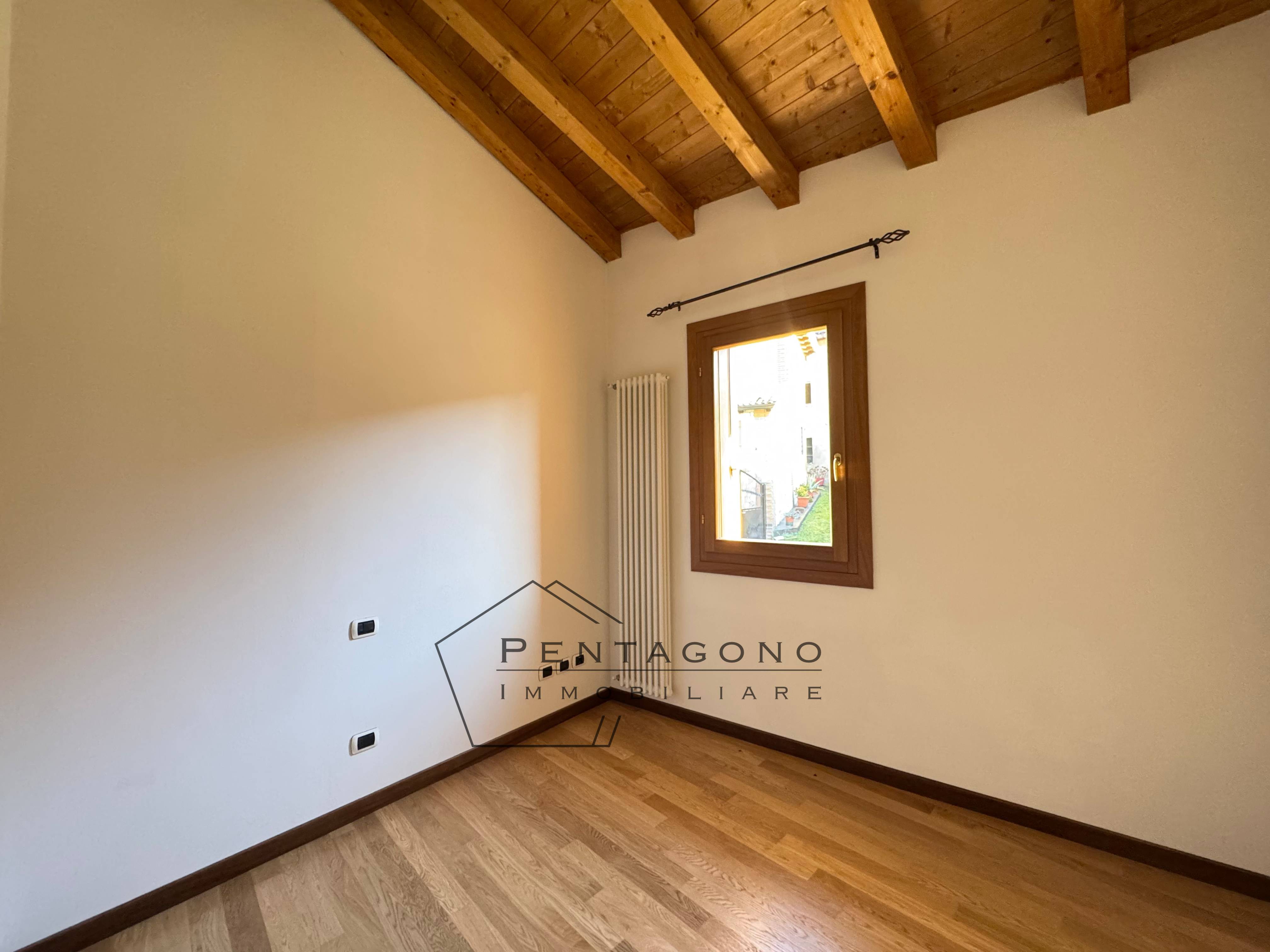 Casa accostata San Pietro Mussolino 19
