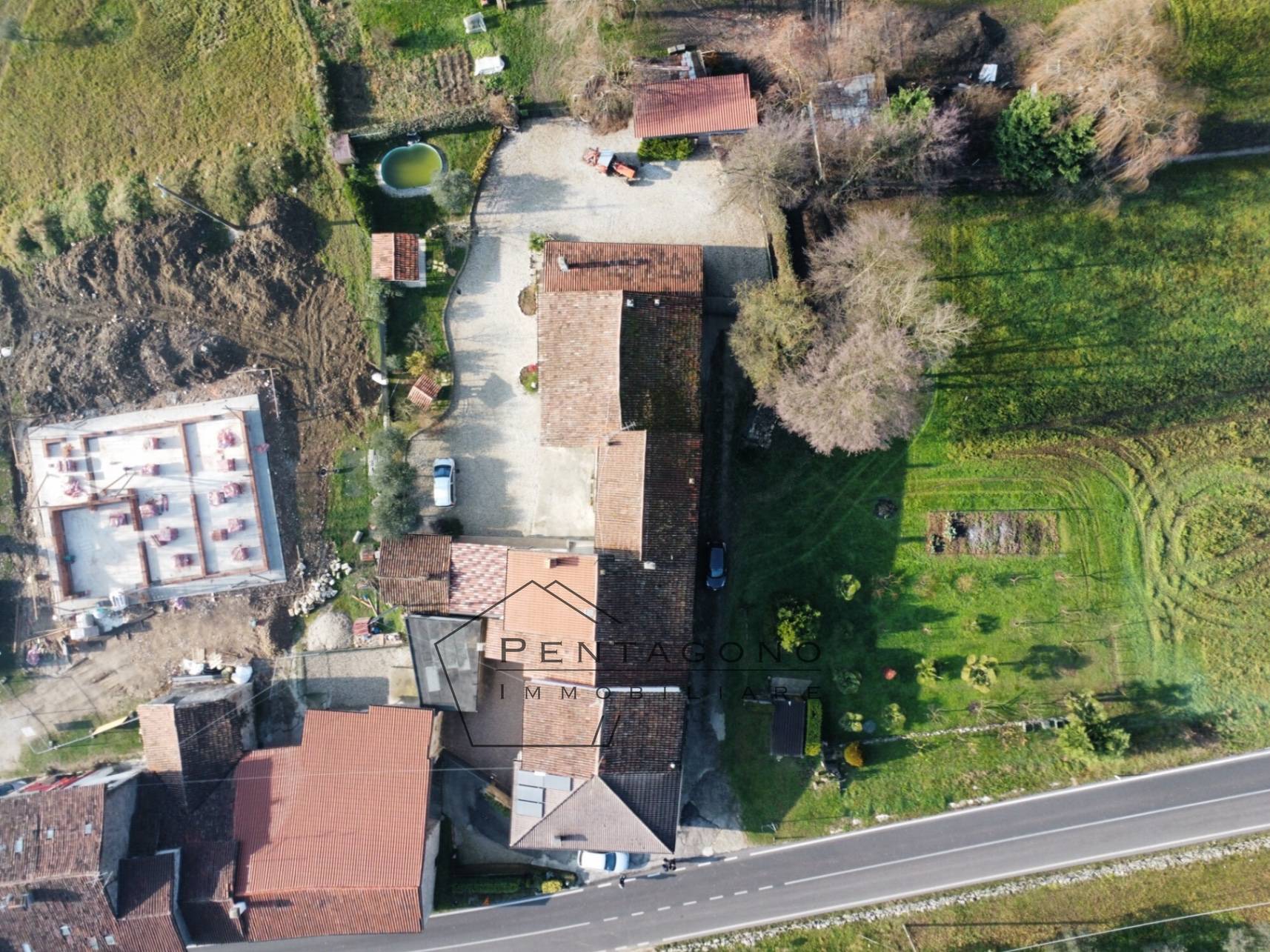 Casa accostata Castelgomberto 34