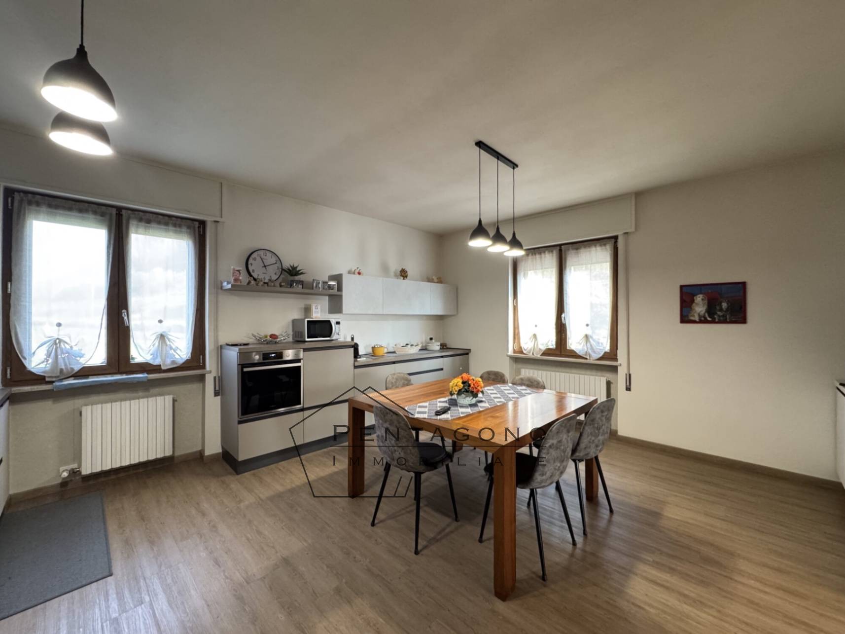 Casa accostata Castelgomberto 14