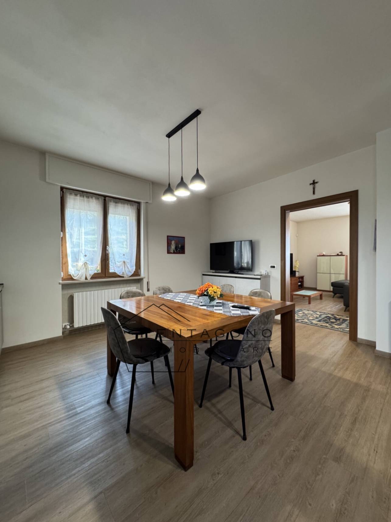 Casa accostata Castelgomberto 11