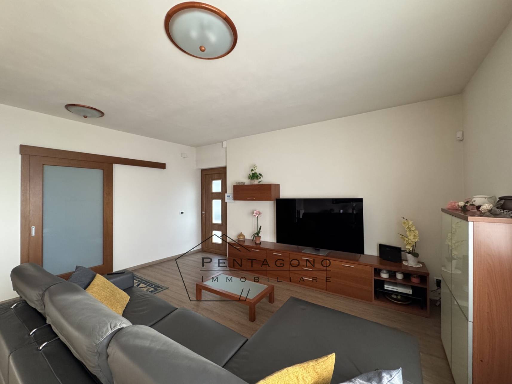 Casa accostata Castelgomberto 28