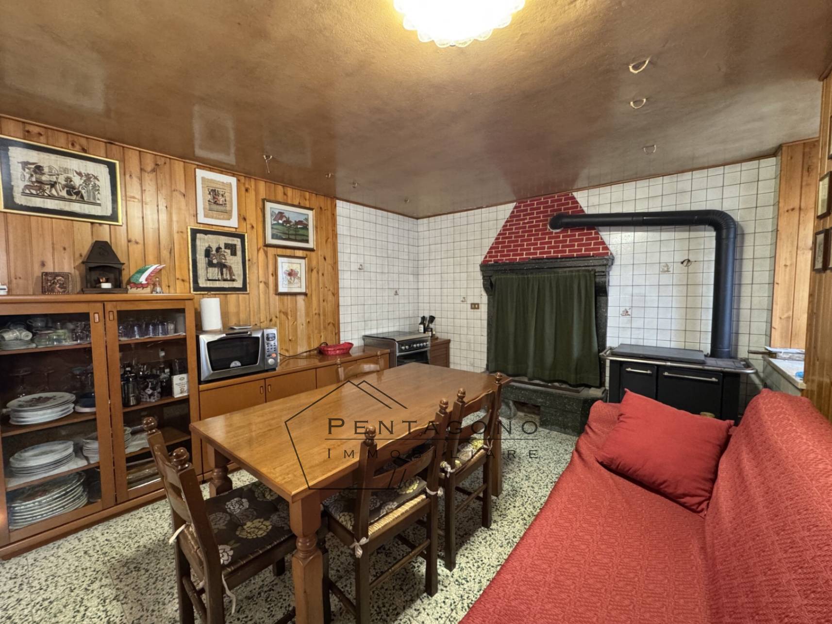 Casa accostata Castelgomberto 22
