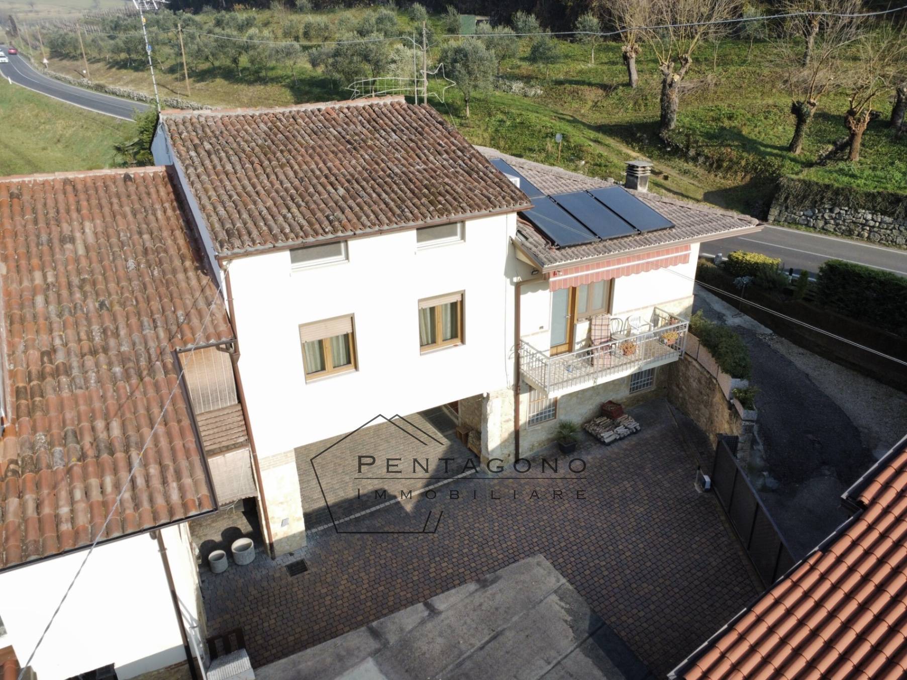 Casa accostata Castelgomberto 7
