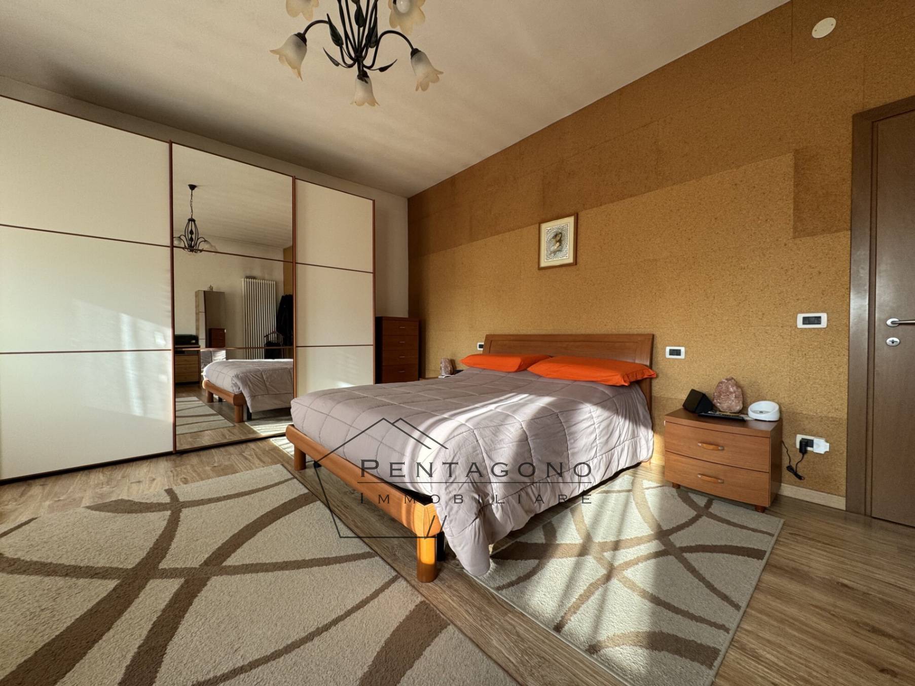 Casa accostata Castelgomberto 17
